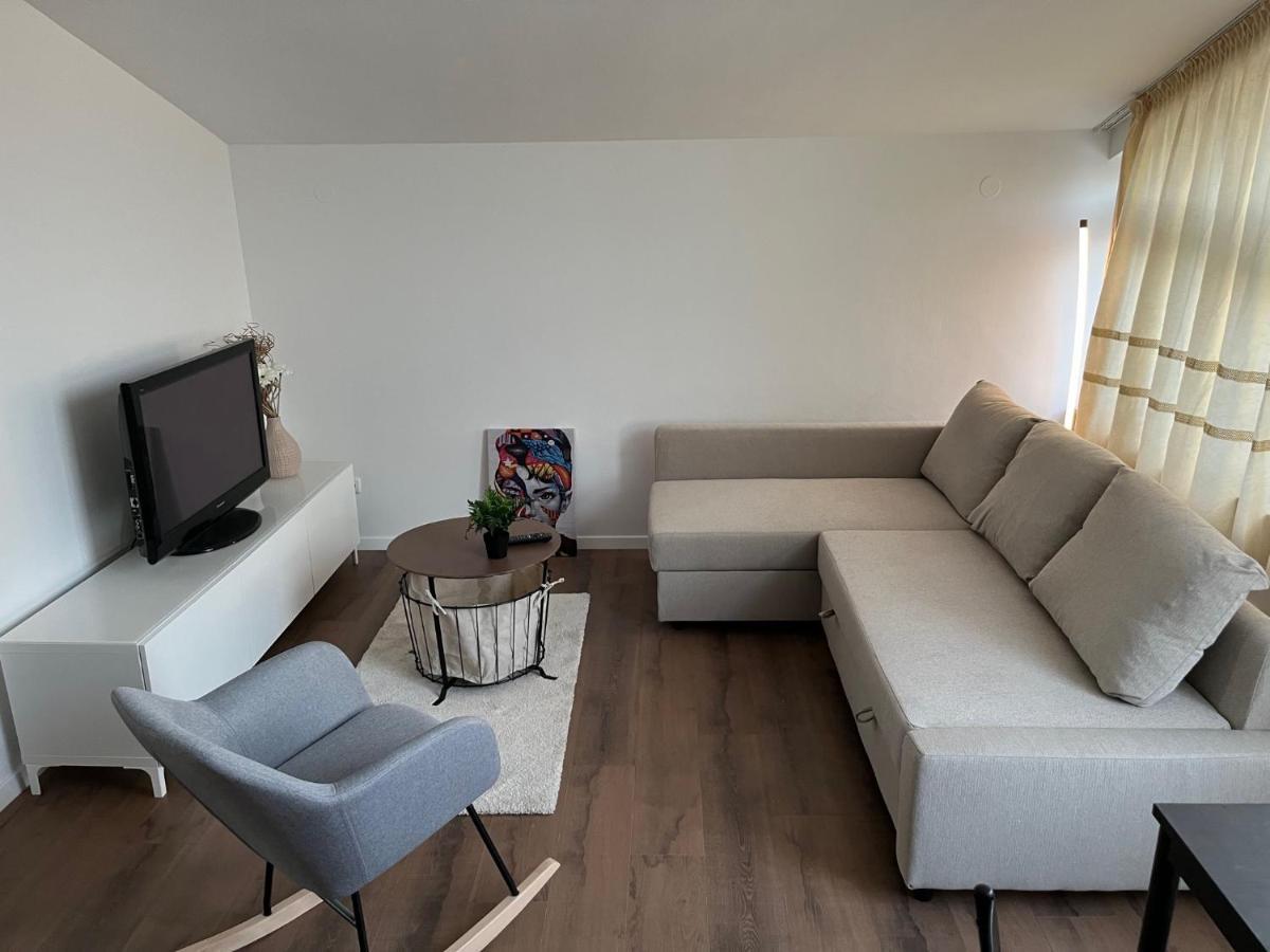 Studio Apartment Elena ซาดาร์ ภายนอก รูปภาพ